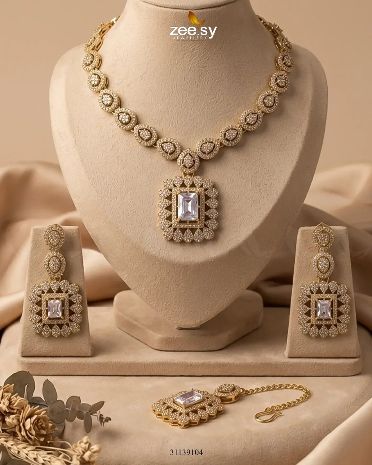 Square Bold Stone Necklace Set